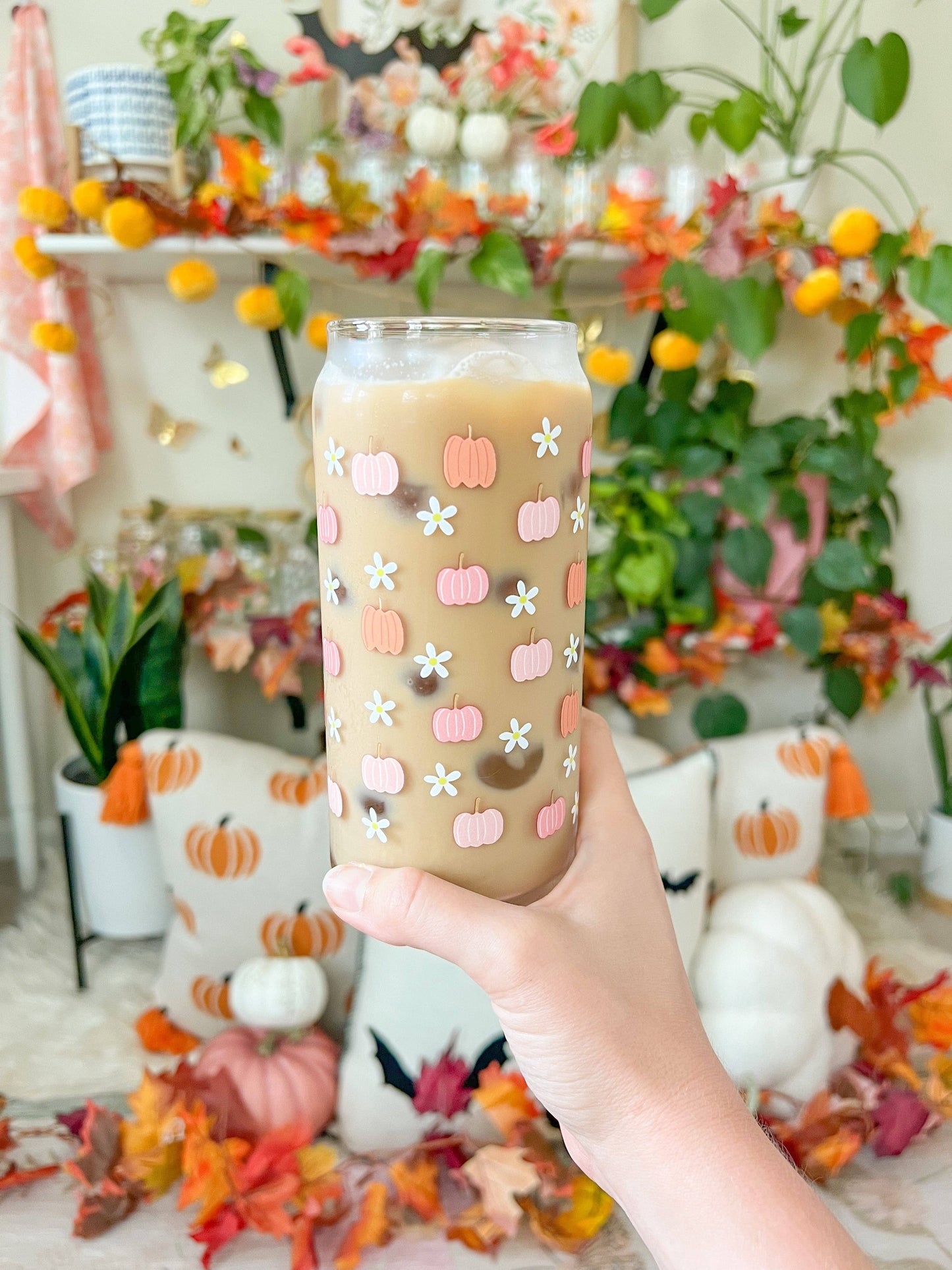 20oz Pumpkins and Daisies Glass