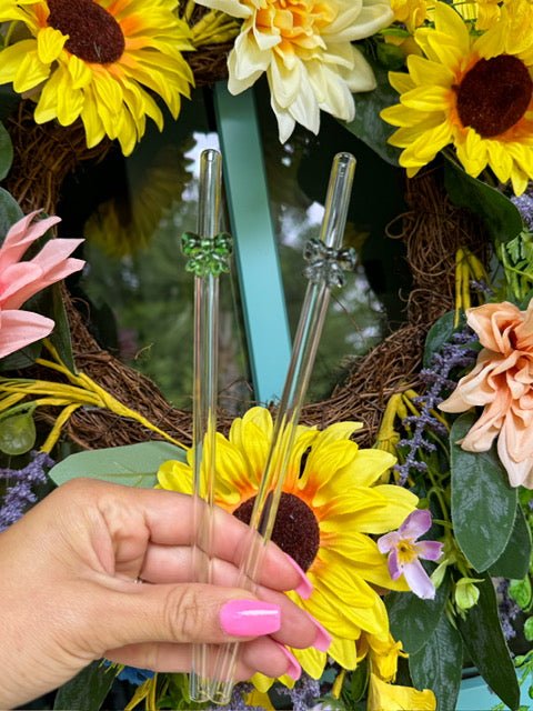 Bow Glass Straws - Creative Sara Boutique