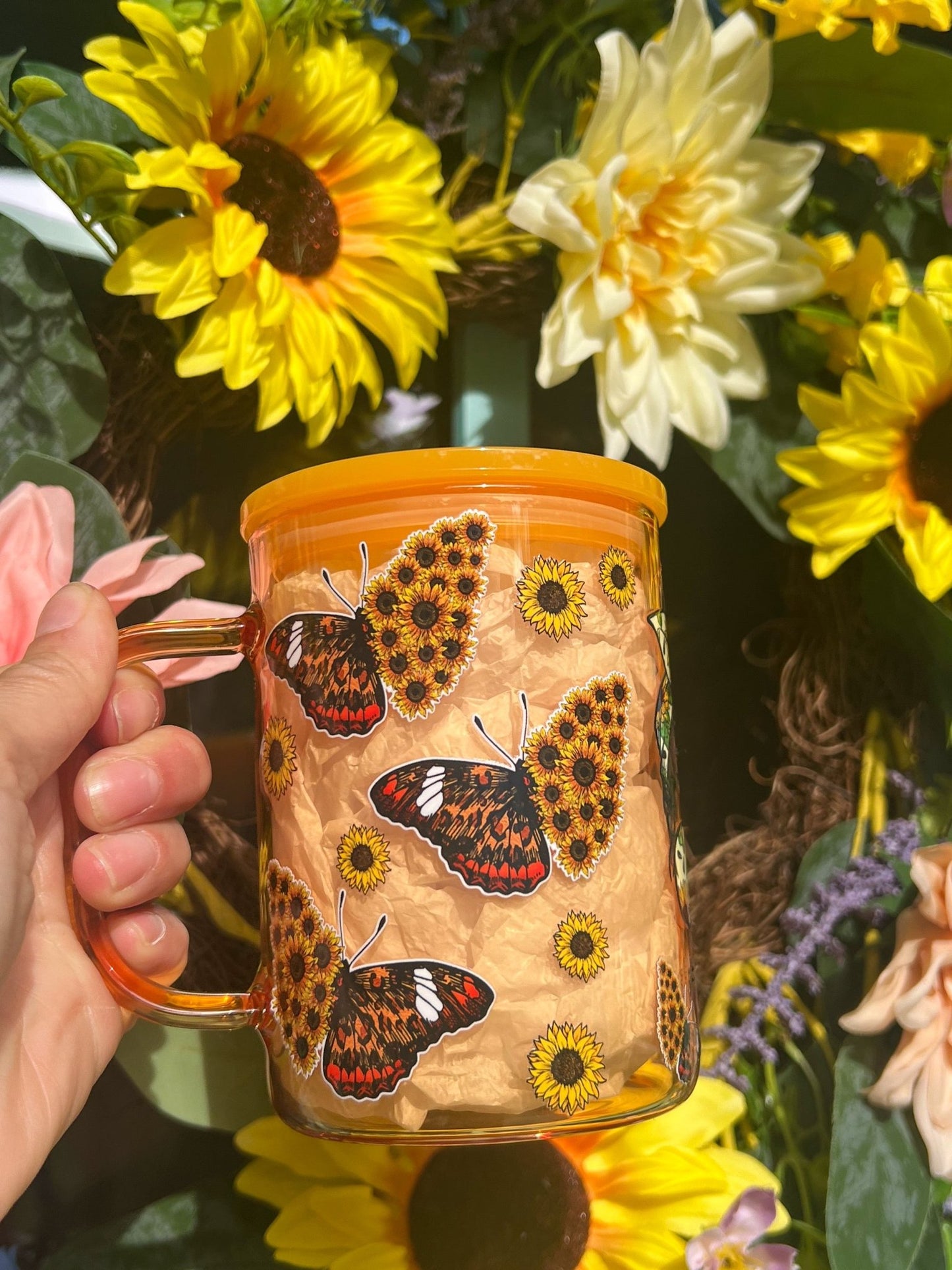 Butterfly ‘Mom Life’ 17 oz Yellow Glass Mug